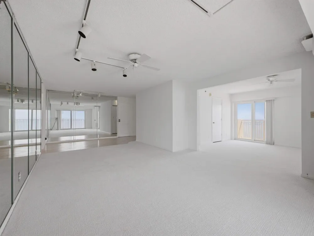 3215 S Ocean Boulevard #911 Highland Beach, FL 33487