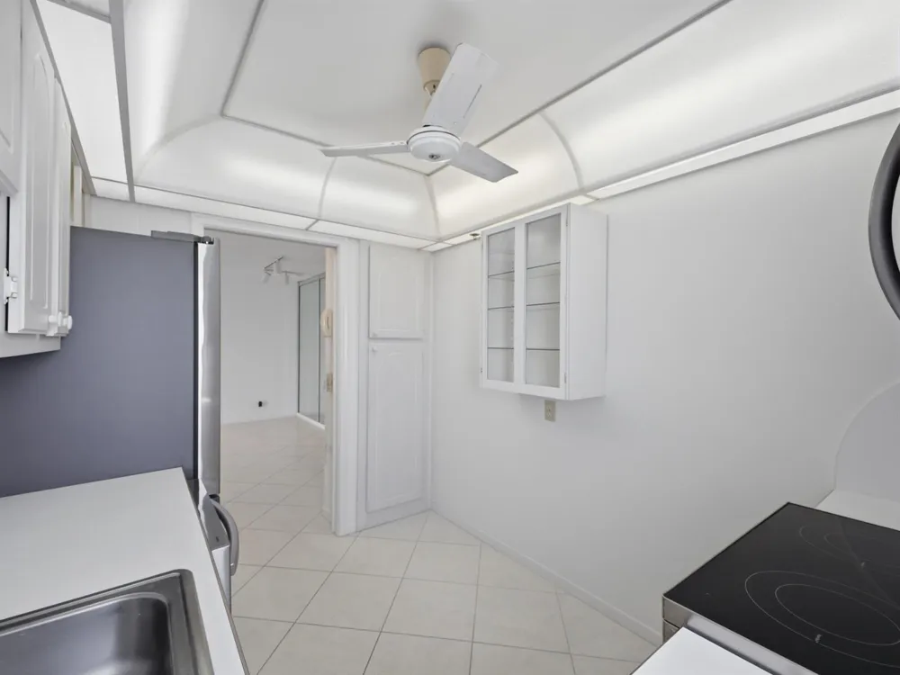 3215 S Ocean Boulevard #911 Highland Beach, FL 33487