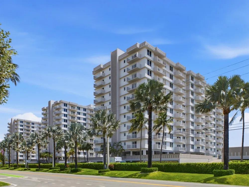 3215 S Ocean Boulevard #911 Highland Beach, FL 33487