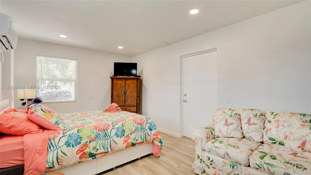 3344 Plaza Pl Lake Worth, FL 33462