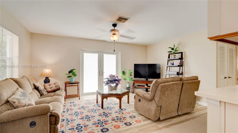 3344 Plaza Pl Lake Worth, FL 33462