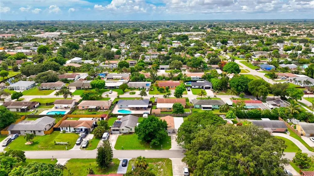 3344 Plaza Pl Lake Worth, FL 33462