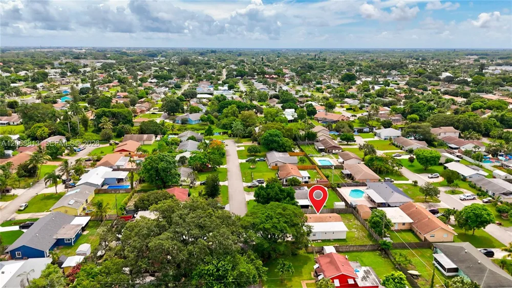 3344 Plaza Pl Lake Worth, FL 33462