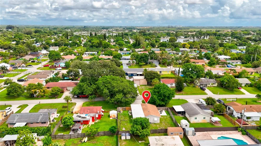 3344 Plaza Pl Lake Worth, FL 33462
