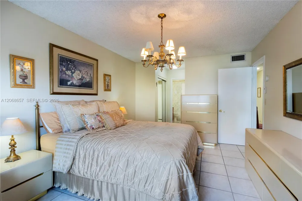 7707 Camino Real #B-209 Miami, FL 33143