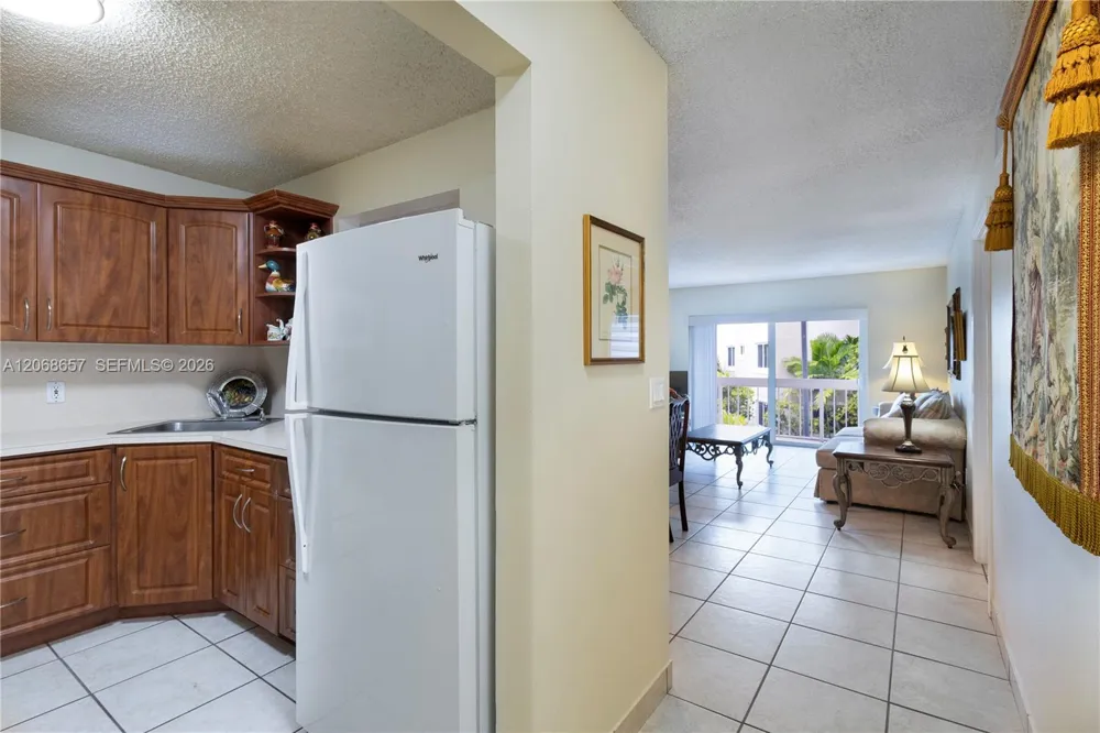 7707 Camino Real #B-209 Miami, FL 33143