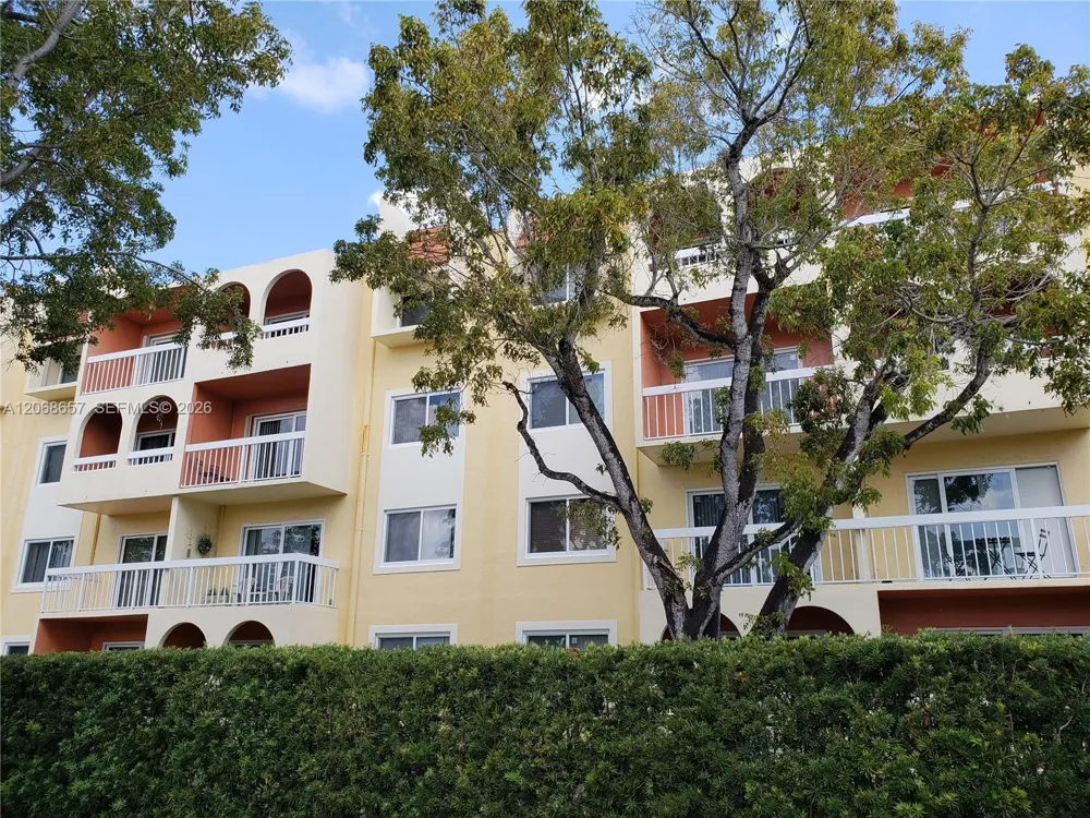 7707 Camino Real #B-209 Miami, FL 33143