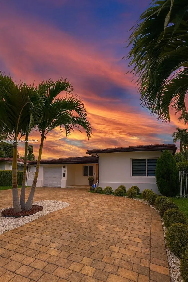 146 Ponce De Leon Blvd #n/a Coral Gables, FL 33134