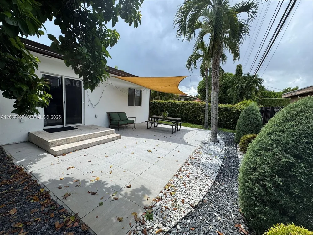 146 Ponce De Leon Blvd #n/a Coral Gables, FL 33134