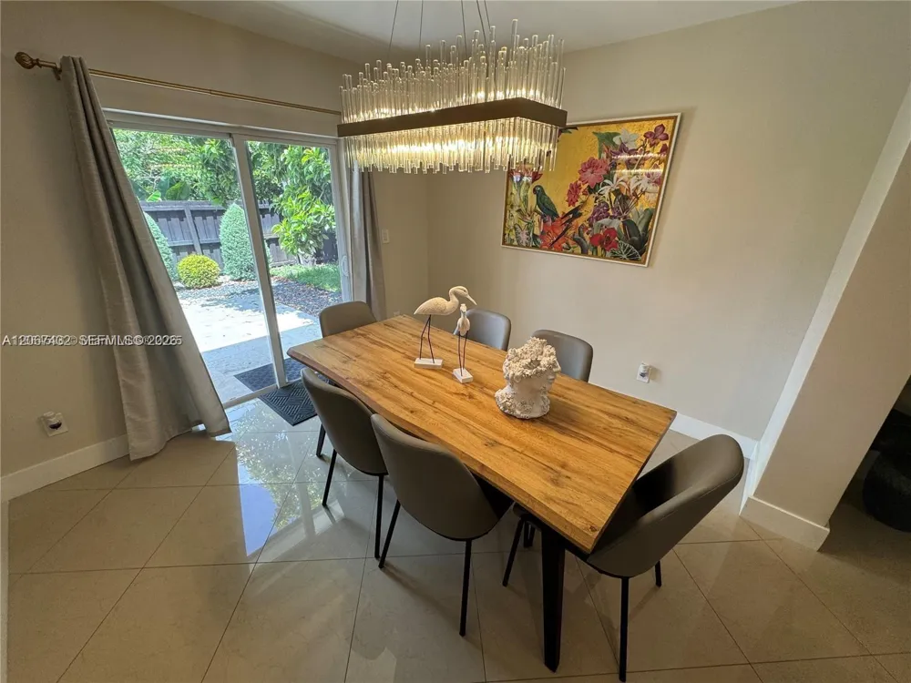 146 Ponce De Leon Blvd #n/a Coral Gables, FL 33134