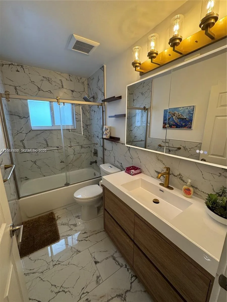 146 Ponce De Leon Blvd #n/a Coral Gables, FL 33134