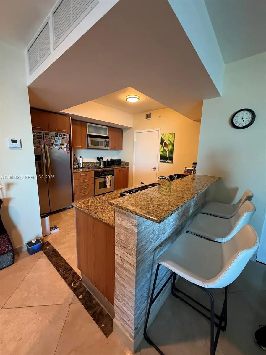 9055 SW 73rd Ct #2109 Miami, FL 33156