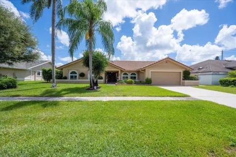 1654 Farmington Circle