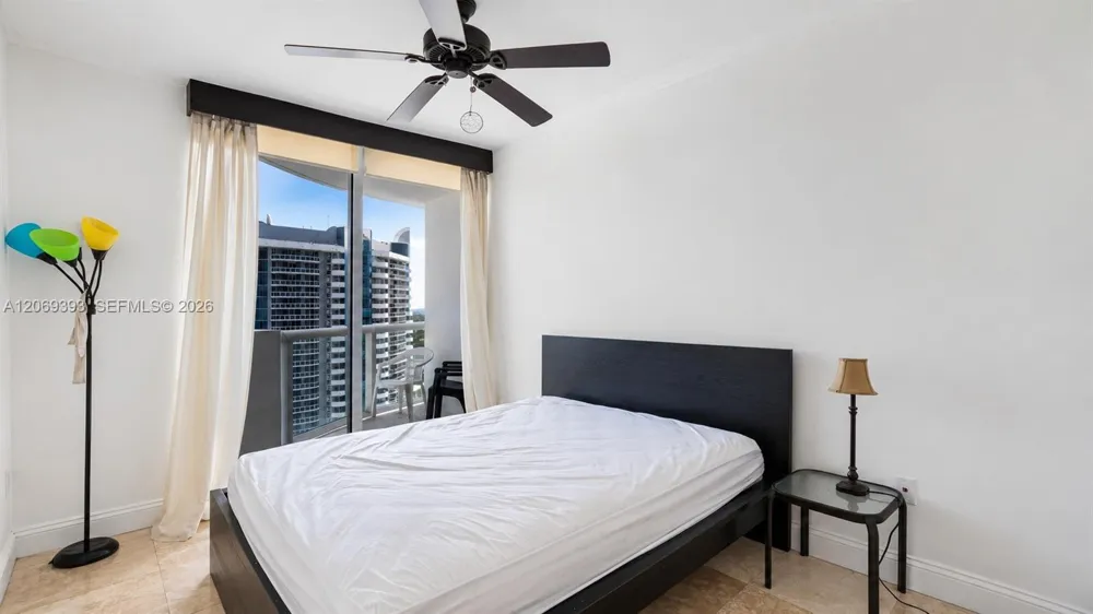 6365 Collins Ave #2805 Miami Beach, FL 33141