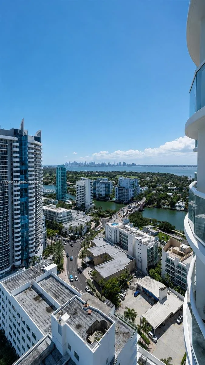 6365 Collins Ave #2805 Miami Beach, FL 33141