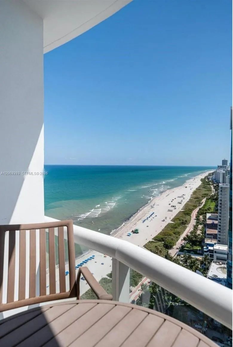 6365 Collins Ave #2805 Miami Beach, FL 33141