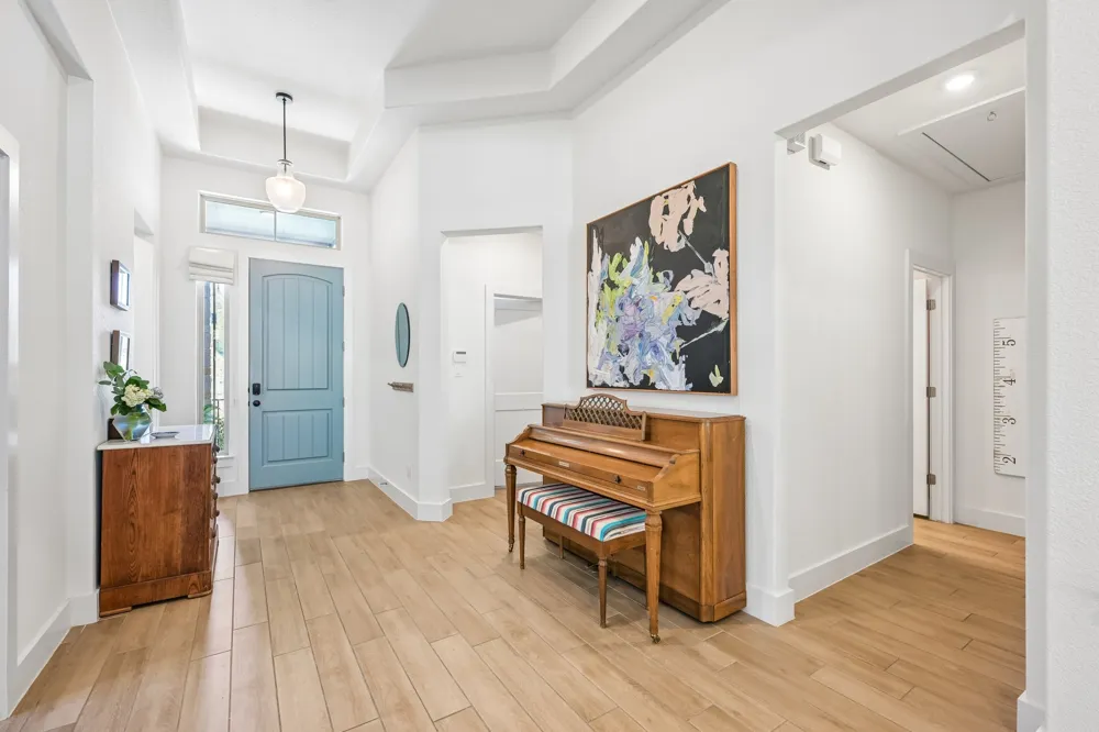 17816 Limestone Spring Lane Austin, TX 78738