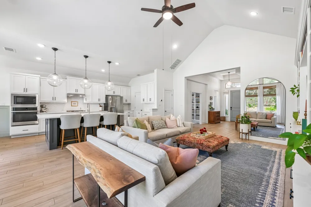 17816 Limestone Spring Lane Austin, TX 78738