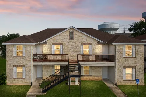 3301 El Salido Parkway #822