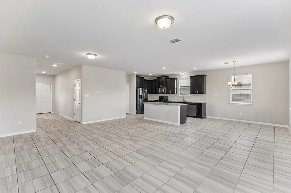 260 Silver Springs Bend Kyle, TX 78640