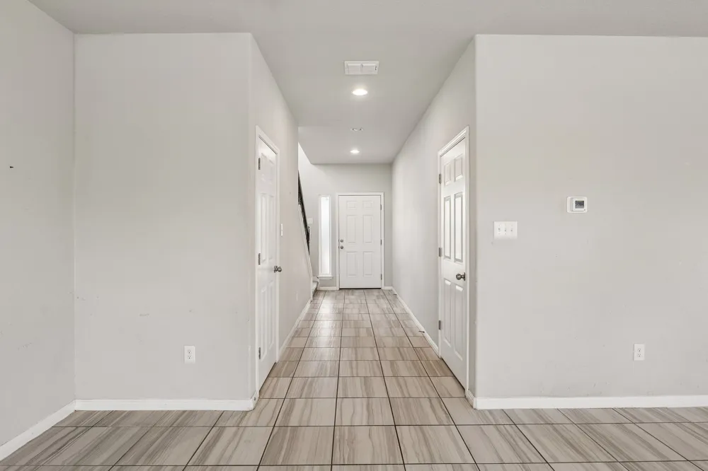 260 Silver Springs Bend Kyle, TX 78640