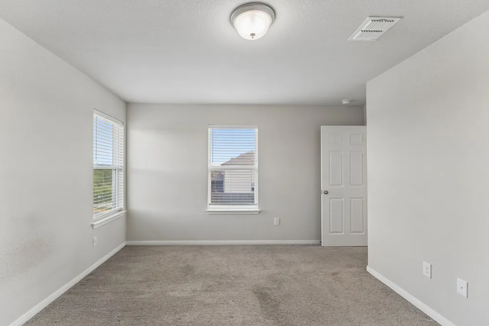 260 Silver Springs Bend Kyle, TX 78640