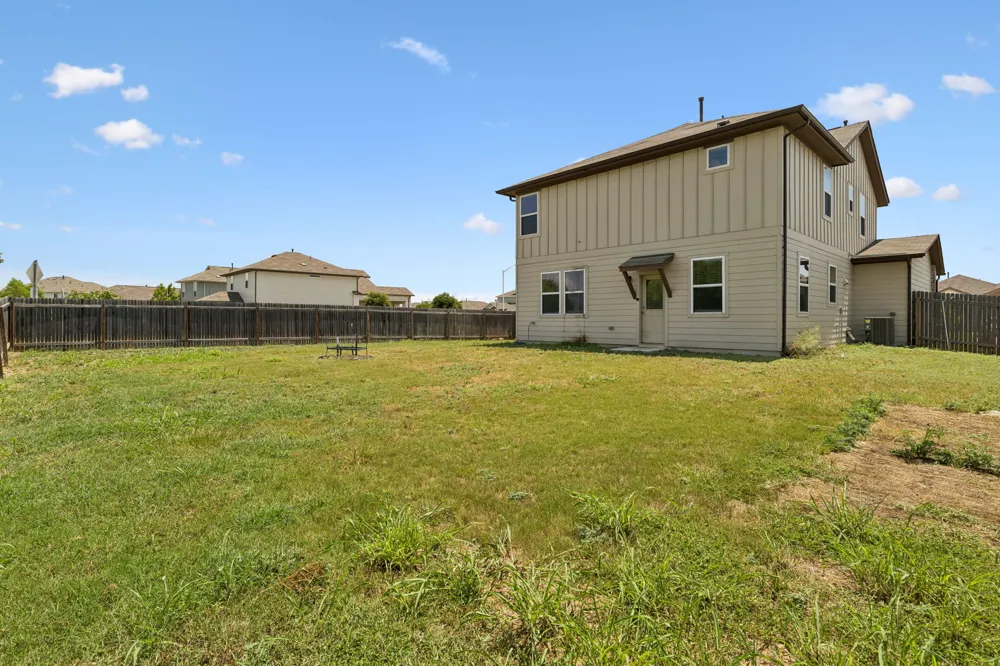 260 Silver Springs Bend Kyle, TX 78640