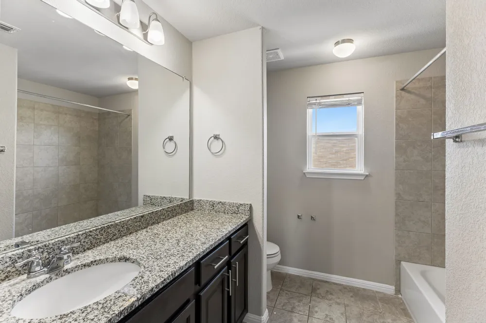 260 Silver Springs Bend Kyle, TX 78640