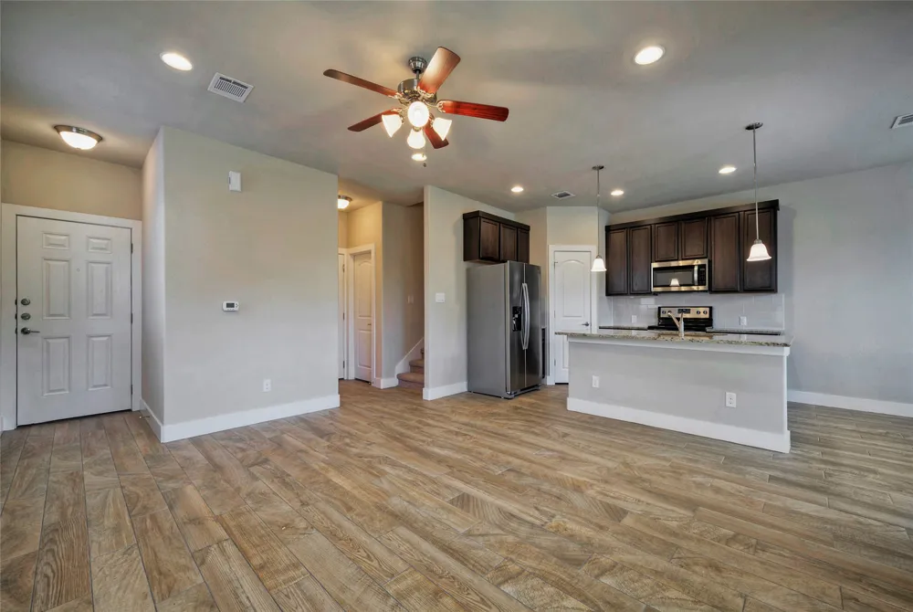 508 High Tech Drive #B Georgetown, TX 78626