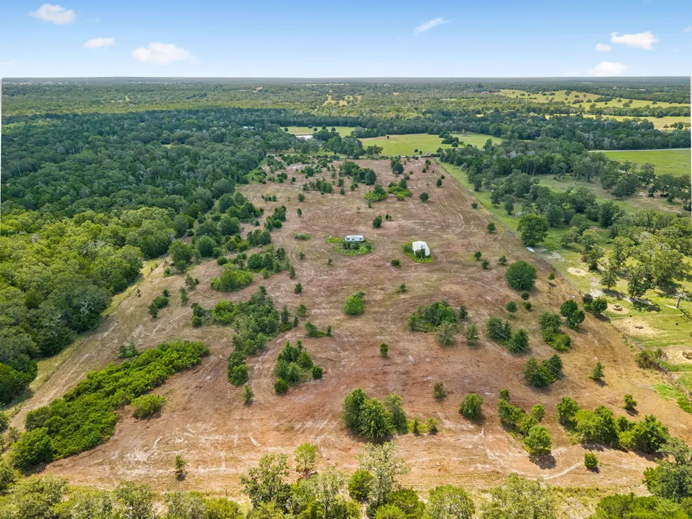 1430 Raymond Lehmann Lane Ledbetter, TX 78946