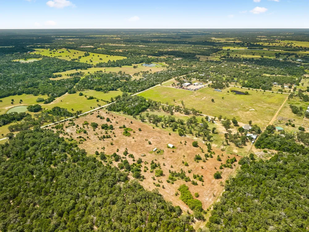 1430 Raymond Lehmann Lane Ledbetter, TX 78946