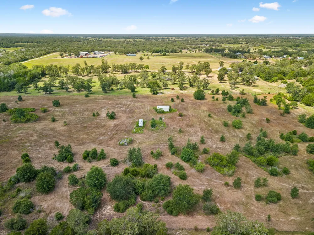 1430 Raymond Lehmann Lane Ledbetter, TX 78946