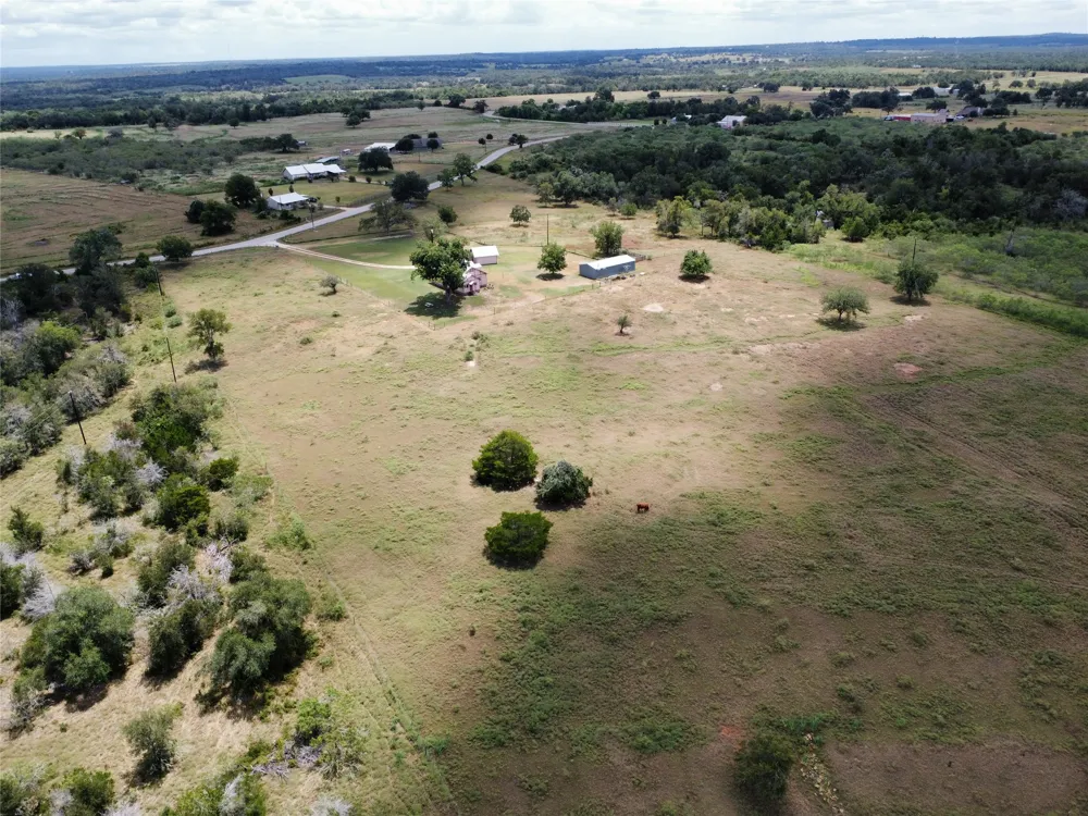 326 Bartsch Lane Red Rock, TX 78662