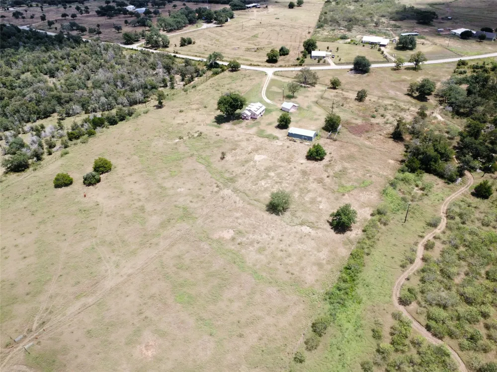 326 Bartsch Lane Red Rock, TX 78662