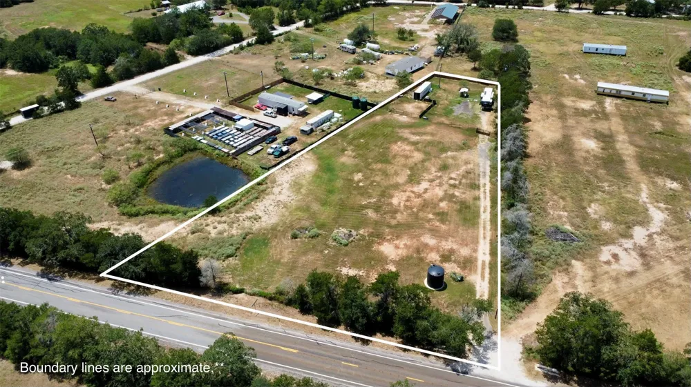 1856 Fm 2104 Highway Paige, TX 78659