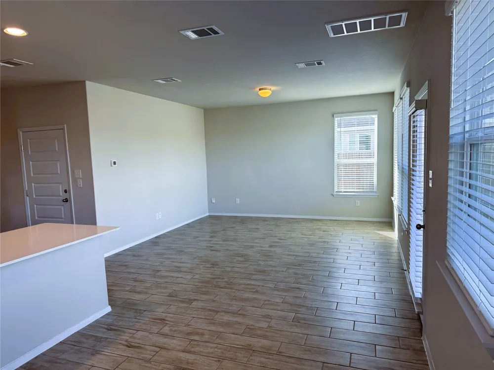 106 Crooked Trail Trail Bastrop, TX 78602