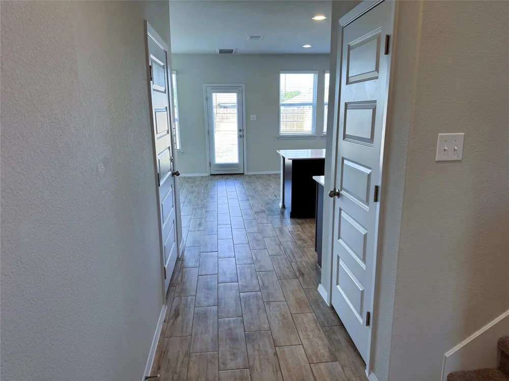 106 Crooked Trail Trail Bastrop, TX 78602