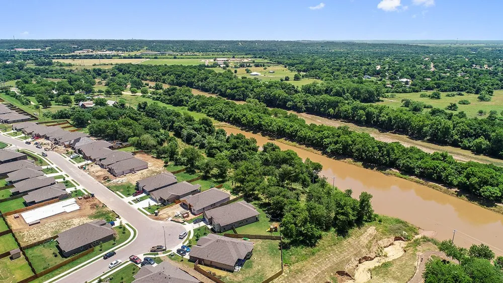 106 Crooked Trail Trail Bastrop, TX 78602