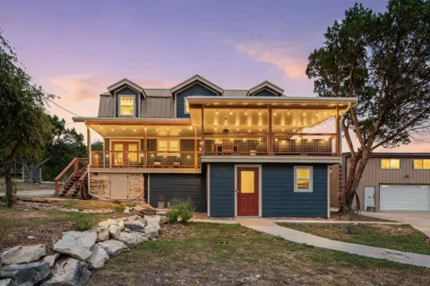21201 Palomino Cove