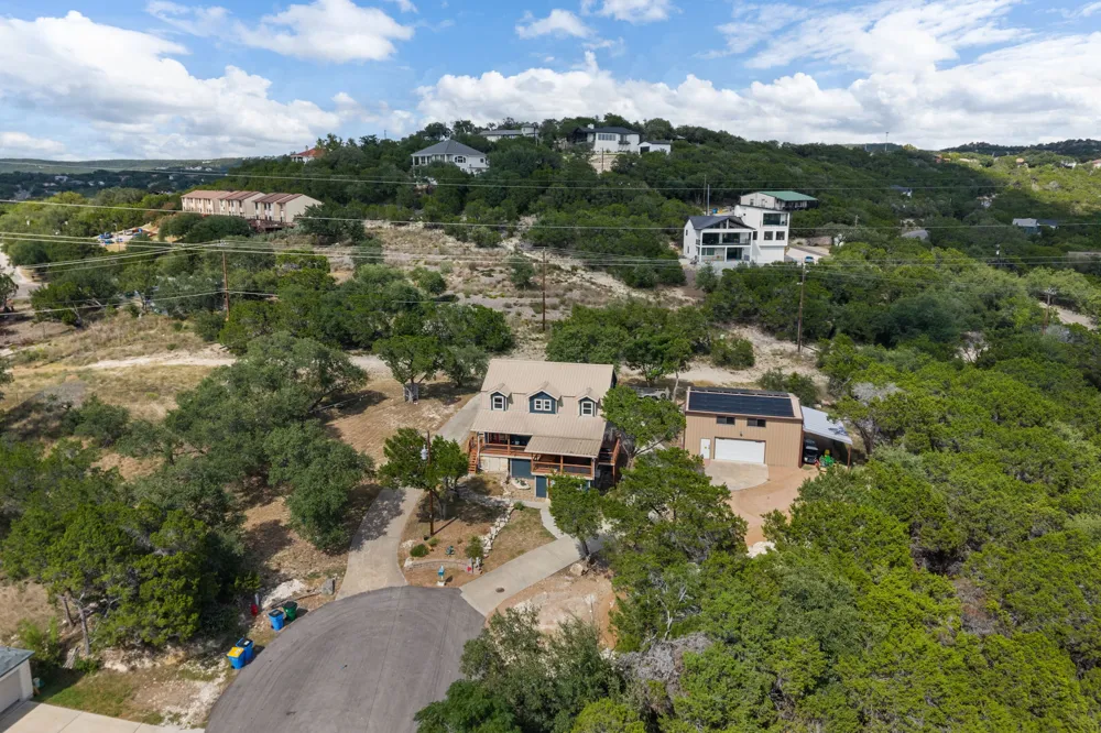 21201 Palomino Cove Lago Vista, TX 78645