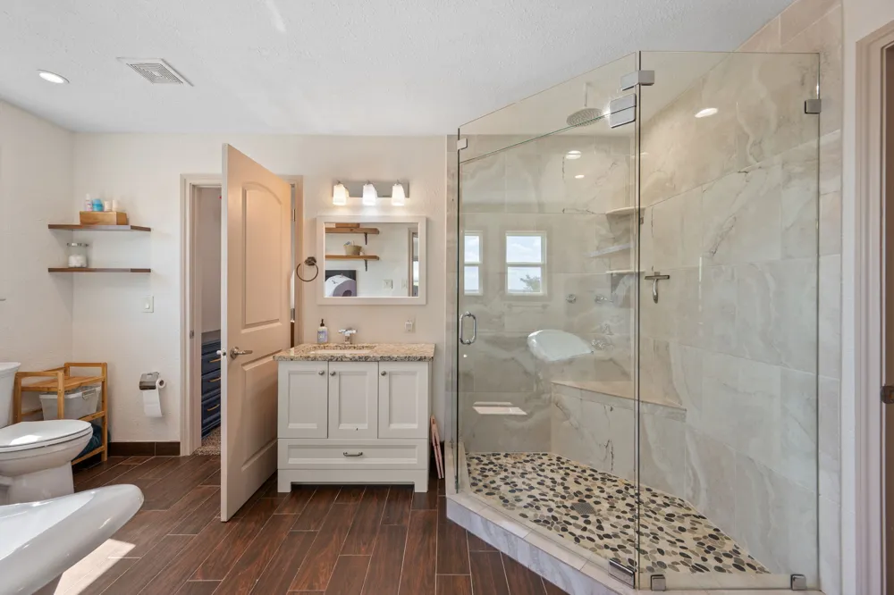 21201 Palomino Cove Lago Vista, TX 78645