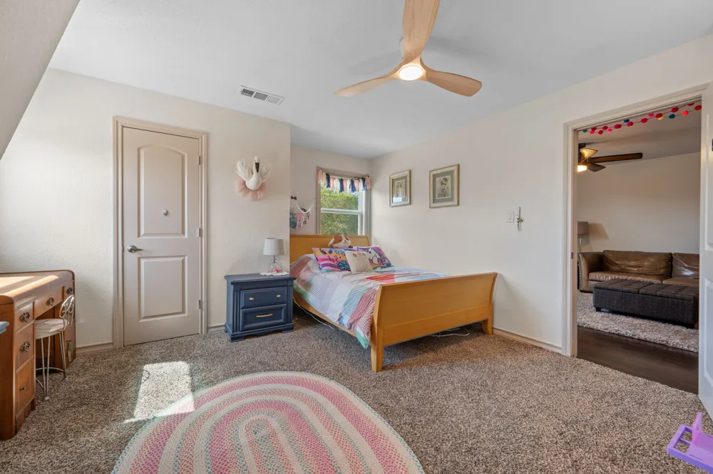 21201 Palomino Cove Lago Vista, TX 78645
