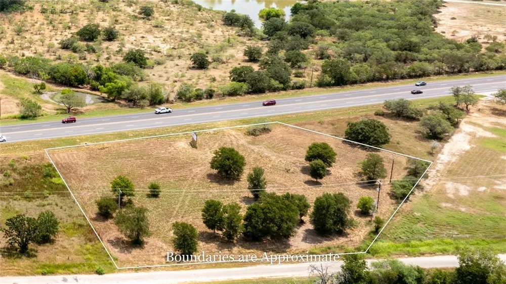 Magnolia Avenue Luling, TX 78648