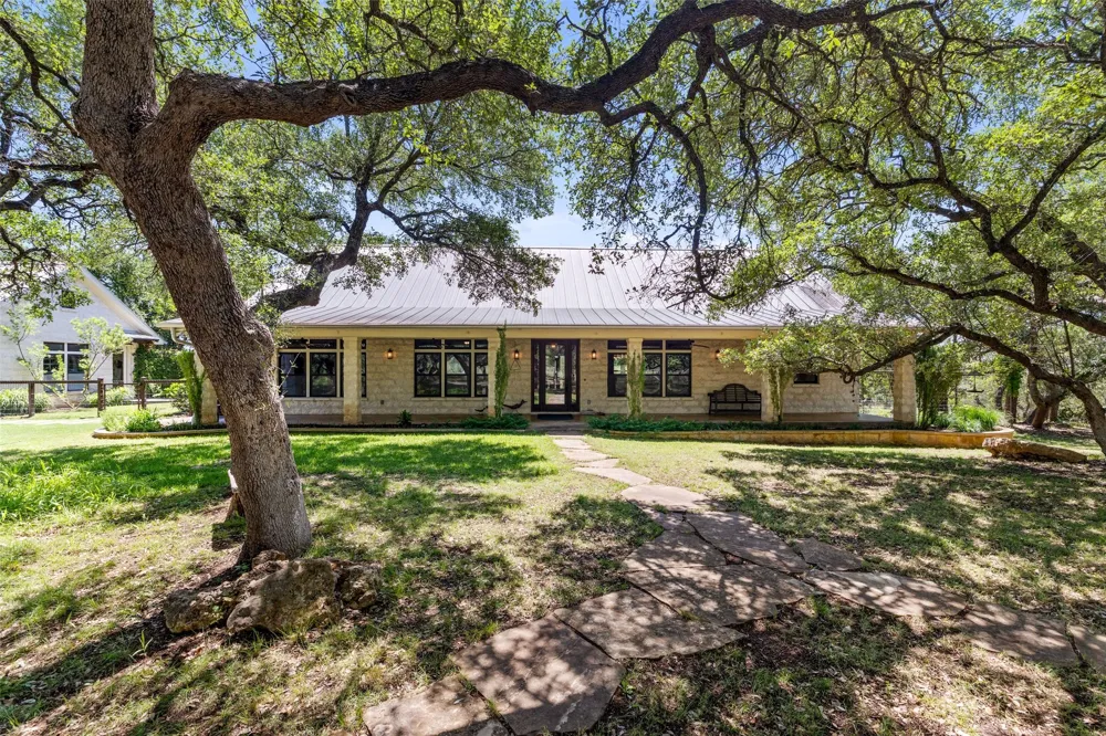 7855 Middle Creek Road Blanco, TX 78606