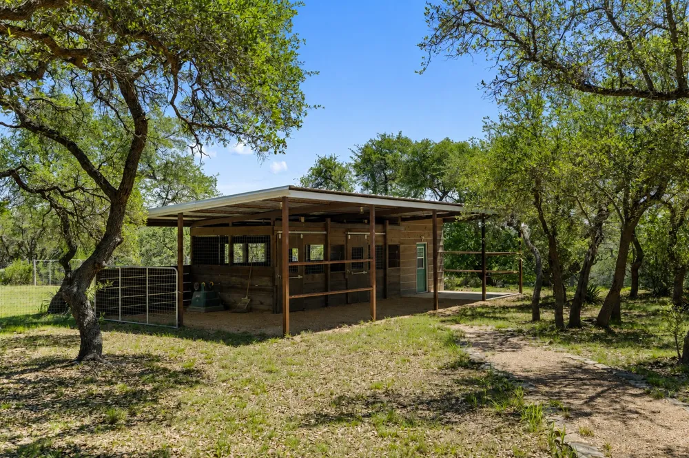 7855 Middle Creek Road Blanco, TX 78606