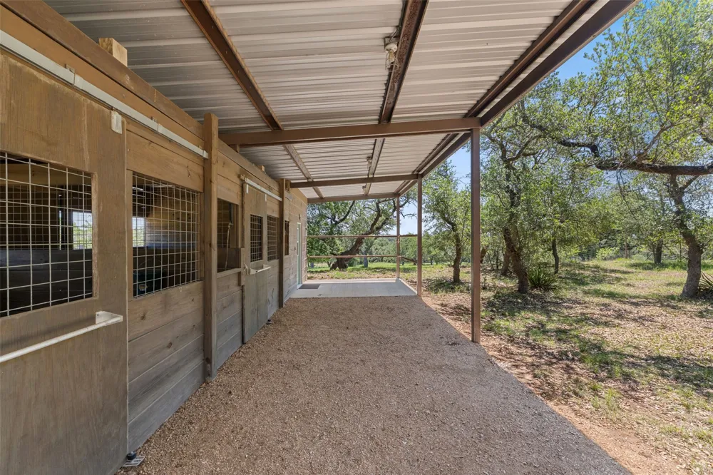 7855 Middle Creek Road Blanco, TX 78606