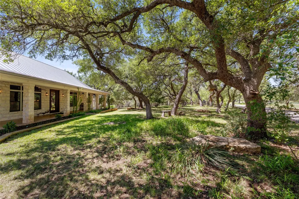 7855 Middle Creek Road Blanco, TX 78606