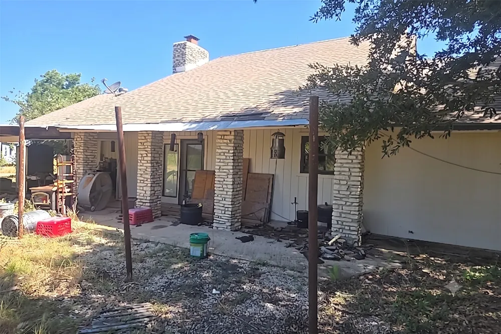 1650 County Road 421 Taylor, TX 76574