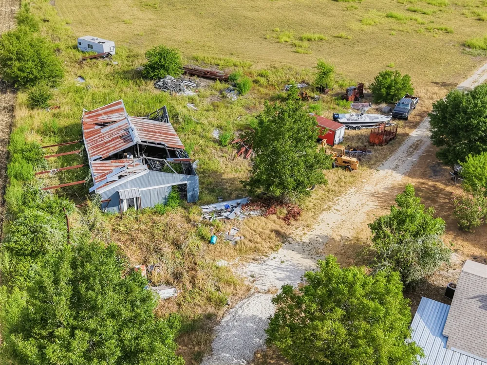 1650 County Road 421 Taylor, TX 76574