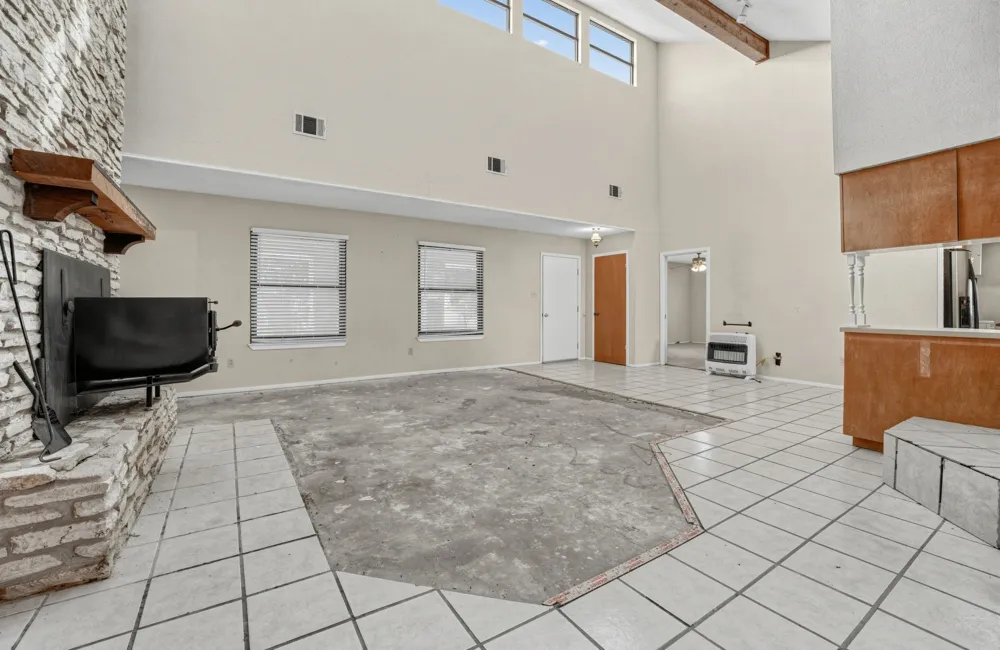 1650 County Road 421 Taylor, TX 76574